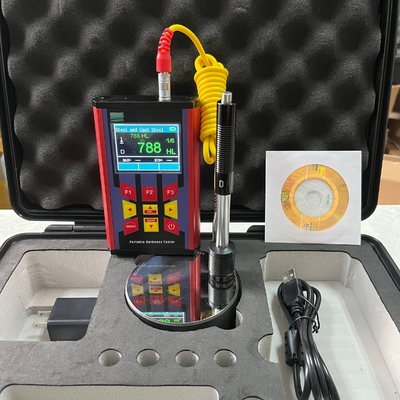 L'appareil de contrôle portatif de dureté de batterie rechargeable d'affichage à cristaux liquides de couleur a adapté le matériel aux besoins du client pour des métaux