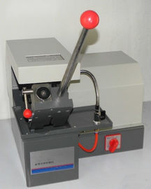 2800 R/spécimen minimum coupant l'équipement métallographique avec le système de refroidissement, HC -300E