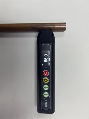Une échographie EMAT Air Coupling Ultrasonic Thickness Gauge avec une surface à haute température