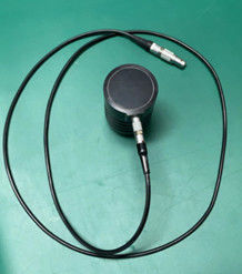 Une échographie EMAT Air Coupling Ultrasonic Thickness Gauge avec une surface à haute température
