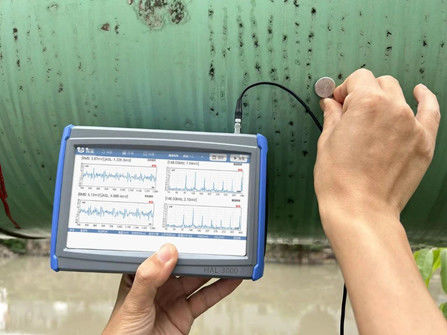 Détecteur de fuite de soupape d'émission acoustique synchrone à double canal avec gain facultatif