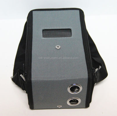 Jauge d'épaisseur ultrasonique avec plage de température 0-50°C, plage de mesure 0,75 mm à 300 mm et profondeur de test 120 mm